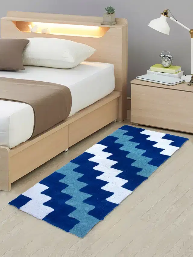 Abstract Bedside Runner with Antiskid Back, 20"x48", Blue