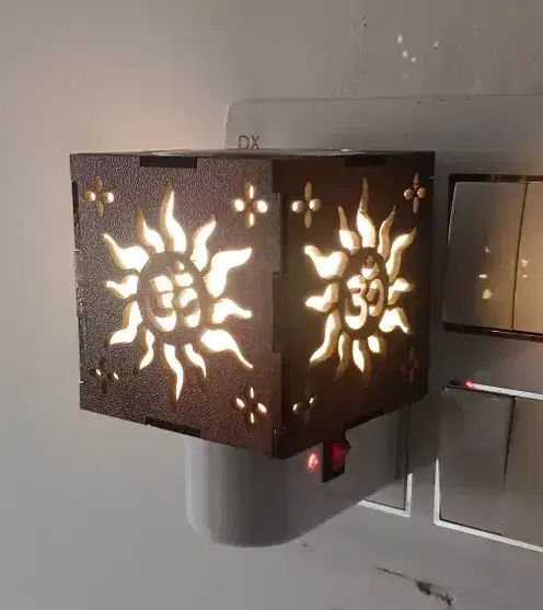 Premium Electric Kapoor Dani | Home Fragnance Lamp with Night Lamp|Kapoor Dani for Home|Aroma Diffuser| Living Room | Incense Holder|Camphor Diffuser Night Lamp, Wood OM