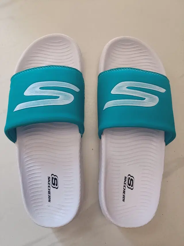 Casual Sliders for Men (White)