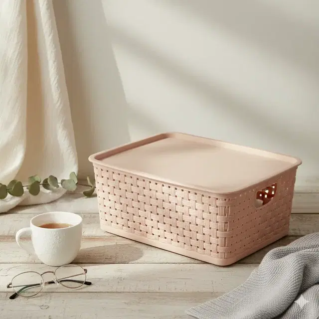 Saaj Plastic Rivera Medium Basket with Lid Single Piece (Ivory Colour)