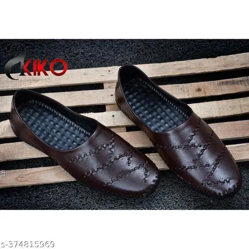 Juttis for Men (Brown, 10)
