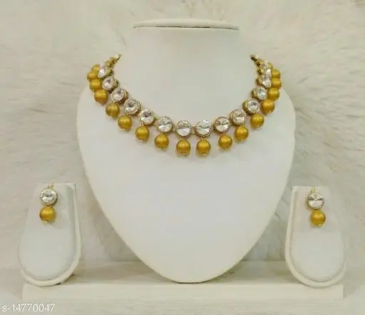Beautiful Kundan Necklace Set for Women & Girls, Golden