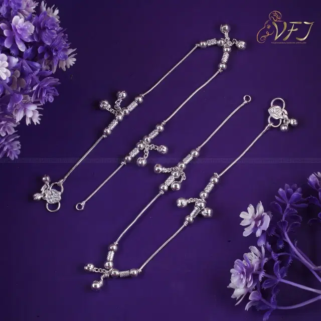 Brass Silver Plated Anklet for Women, Set of 1 (Silver)