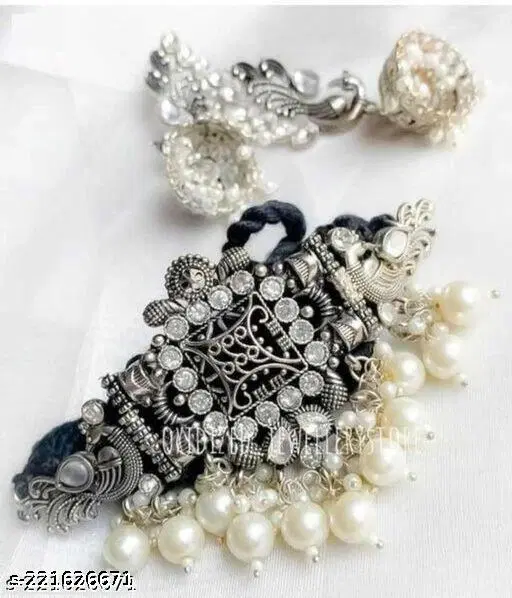 Charming White Crystal Jewellery Set