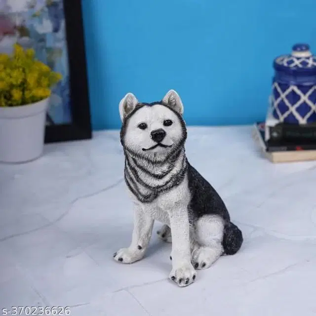 Resin Siberian Husky Sitting Showpiece, Multicolor