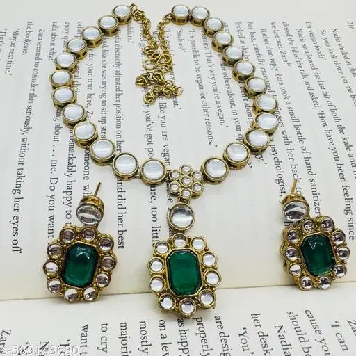 Handicraft Premium Quality Kundan Jewellery Set for Women, Green