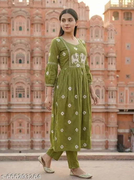 Embroidered Chikankari Kurta Set for Women (Green, M)