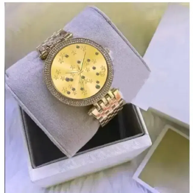 Analog Watch for Women (Gold)