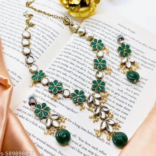 Stylish Kundan Necklace Set for Women & Girls, Green