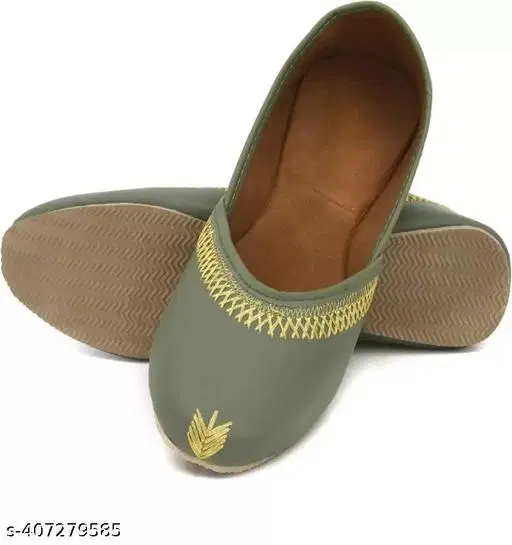 Juttis for Women (Grey, 4)