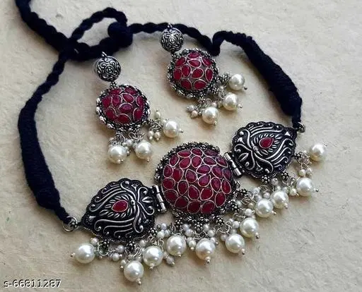 Fashionable Maroon Stone Mogra Jewellery Set