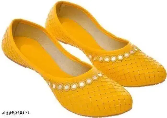 Juttis for Women (Yellow, 6)