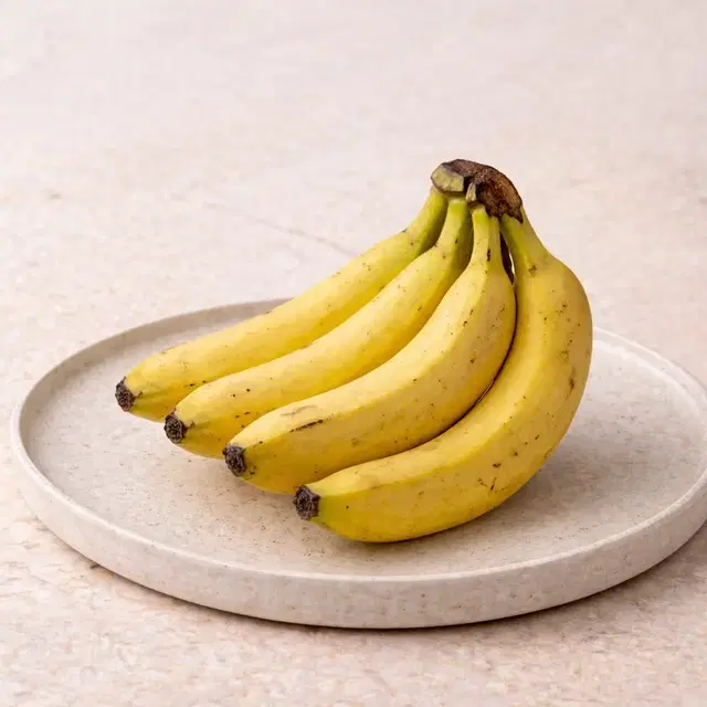 Banana - 4 Pcs