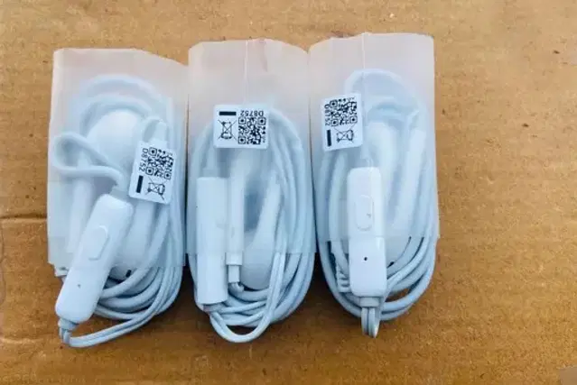 Wired in-Ear Earphone, White, Pack of 3