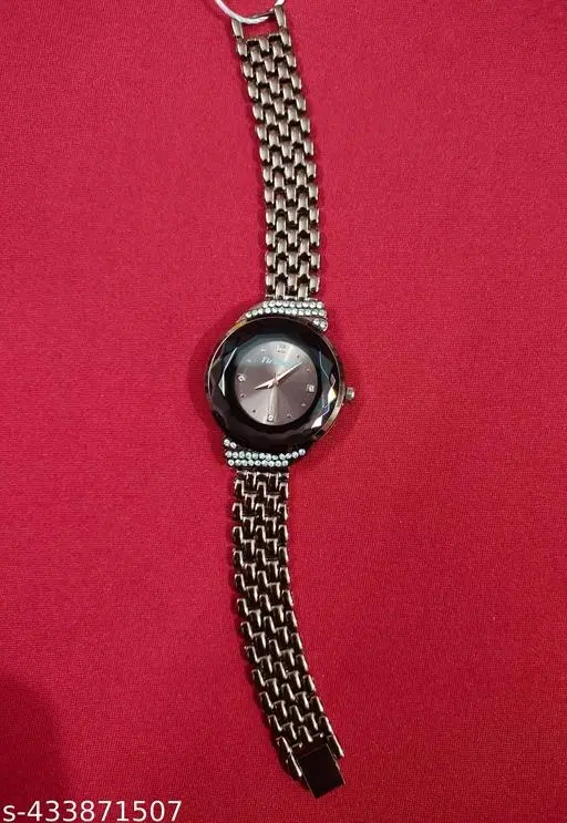Metal Strap Analog Watch for Women (Multicolor)