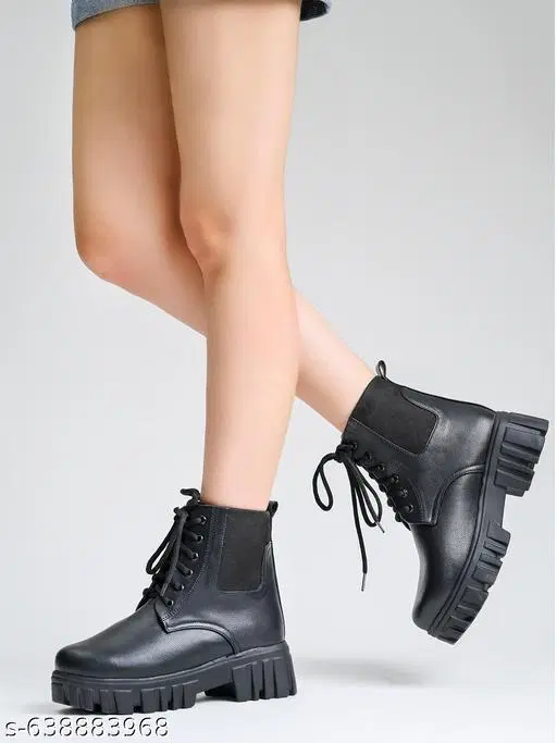 Solid Heeled Boots for Women Black (4)