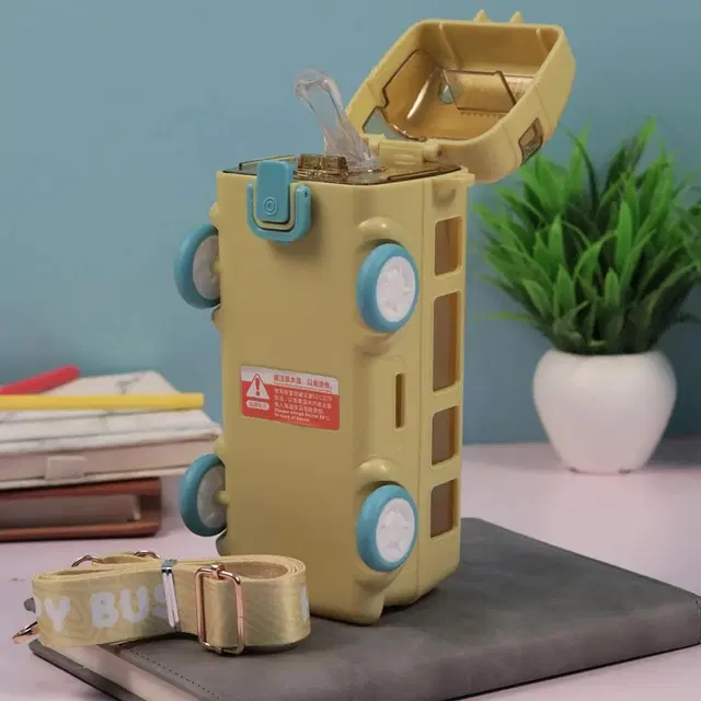 Plastic Bus Shape Sipper Bottle for Kids, Multicolor (1000 ml)