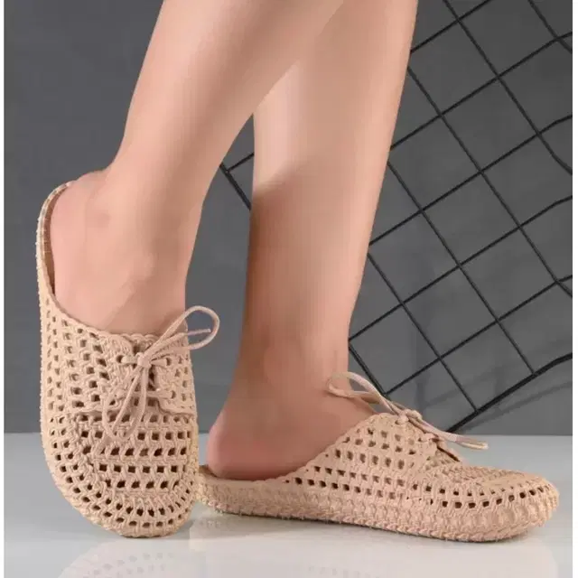 Sliders for Women (Beige, 4)