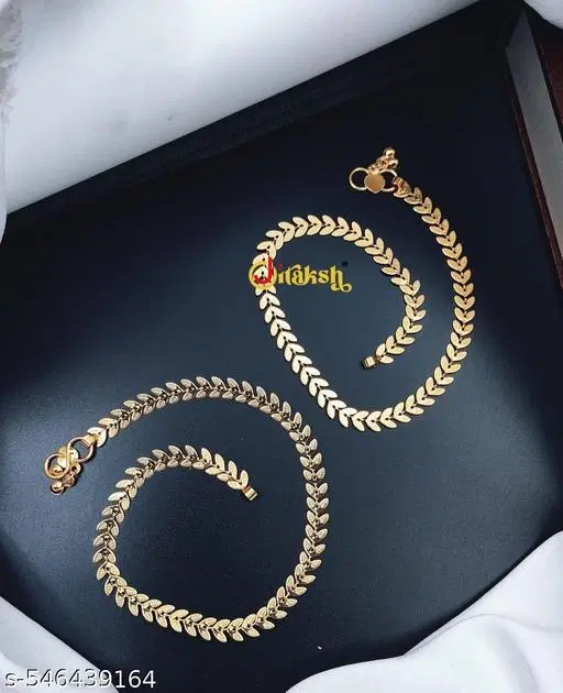 Chain Anklet for Women, Pack of 2 (Gold, Free Size)