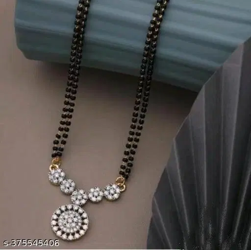 Single Strand Mangalsutra for Women (Gold, Short)