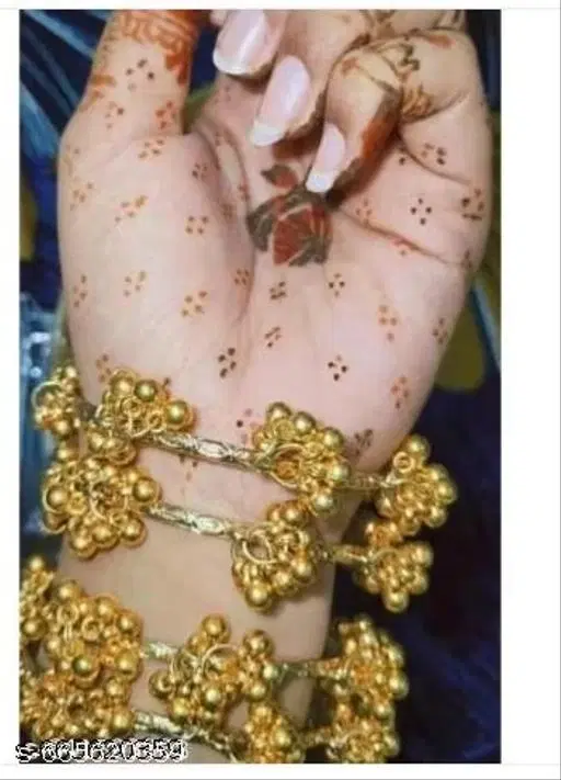 Samridhi Viral Golden Ghungroo Bangle Set – Pack of 4 | Trending Traditional Bangles for Women & Girls | Wedding & Festival Jewellery