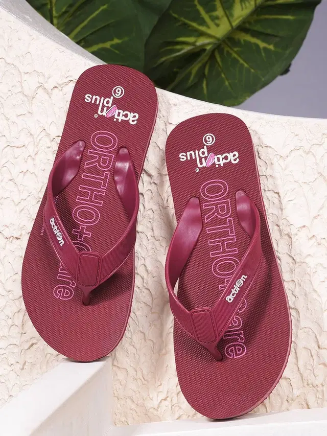 action Casual Slippers for Women (Maroon, 6)