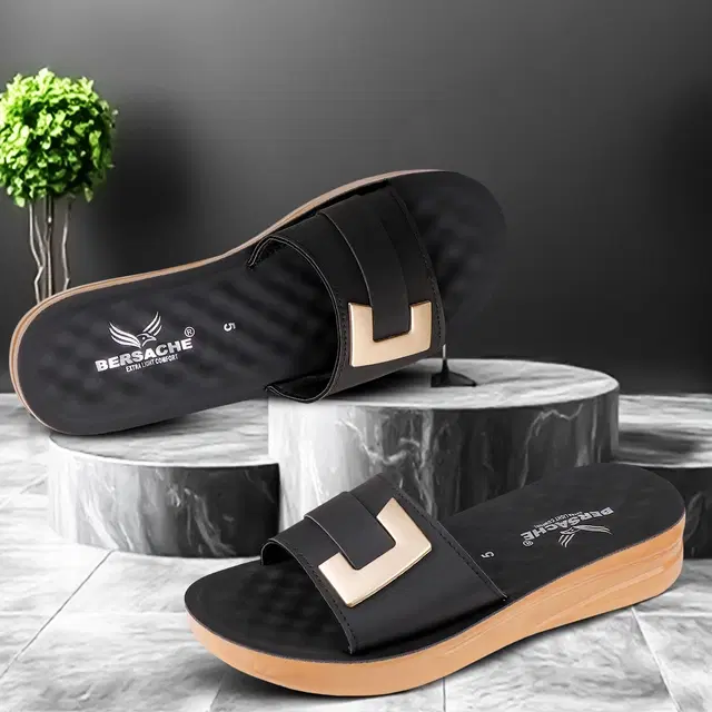Sliders for Women (Black, 4)