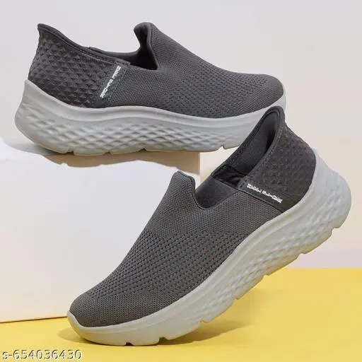 Aqualite Sneakers for Men ( 8)