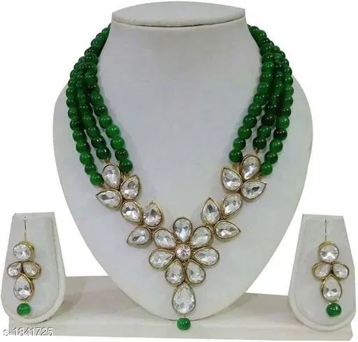 Stylish Women's Jewellery Set