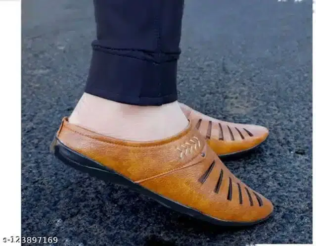 Mojaris for Men (Beige, 6)