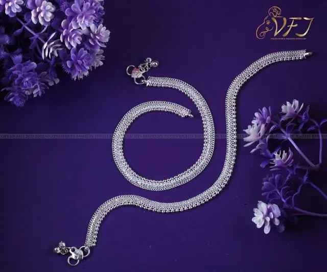 Brass Silver Plated Anklet for Women, Set of 1 (Silver)