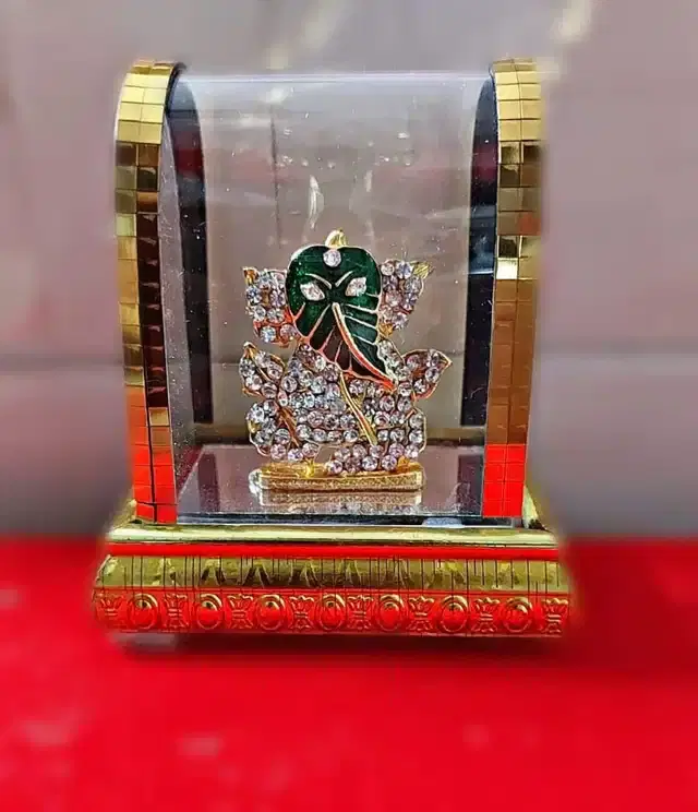 Ganesha Idol Box Frame for Car Dashboard & Home Decor, Multicolor, 9x6 cm