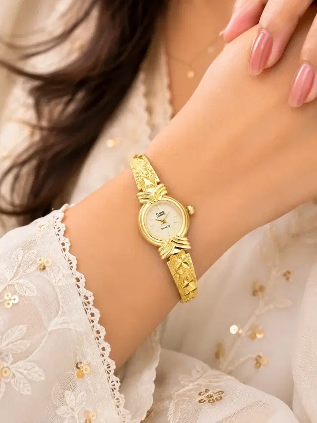 Analog Watch for Women (Gold)