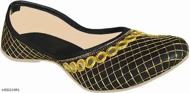 Juttis for Women (Black, 4)