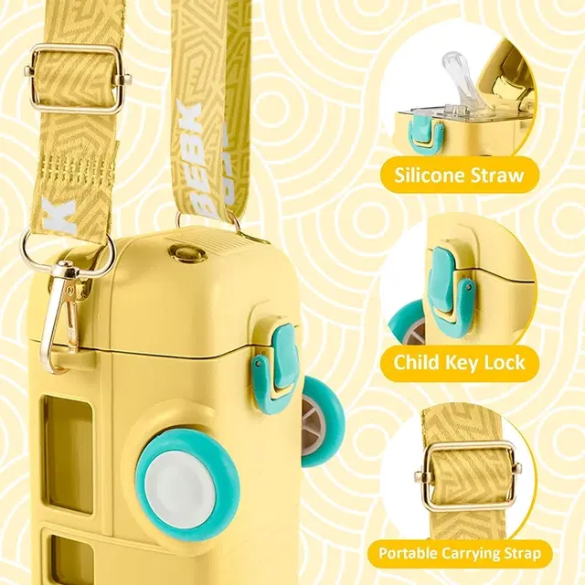 Plastic Bus Shape Sipper Bottle for Kids, Multicolor (1000 ml)