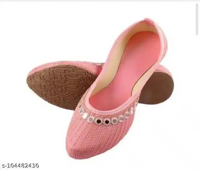Juttis for Women (Pink, 4)